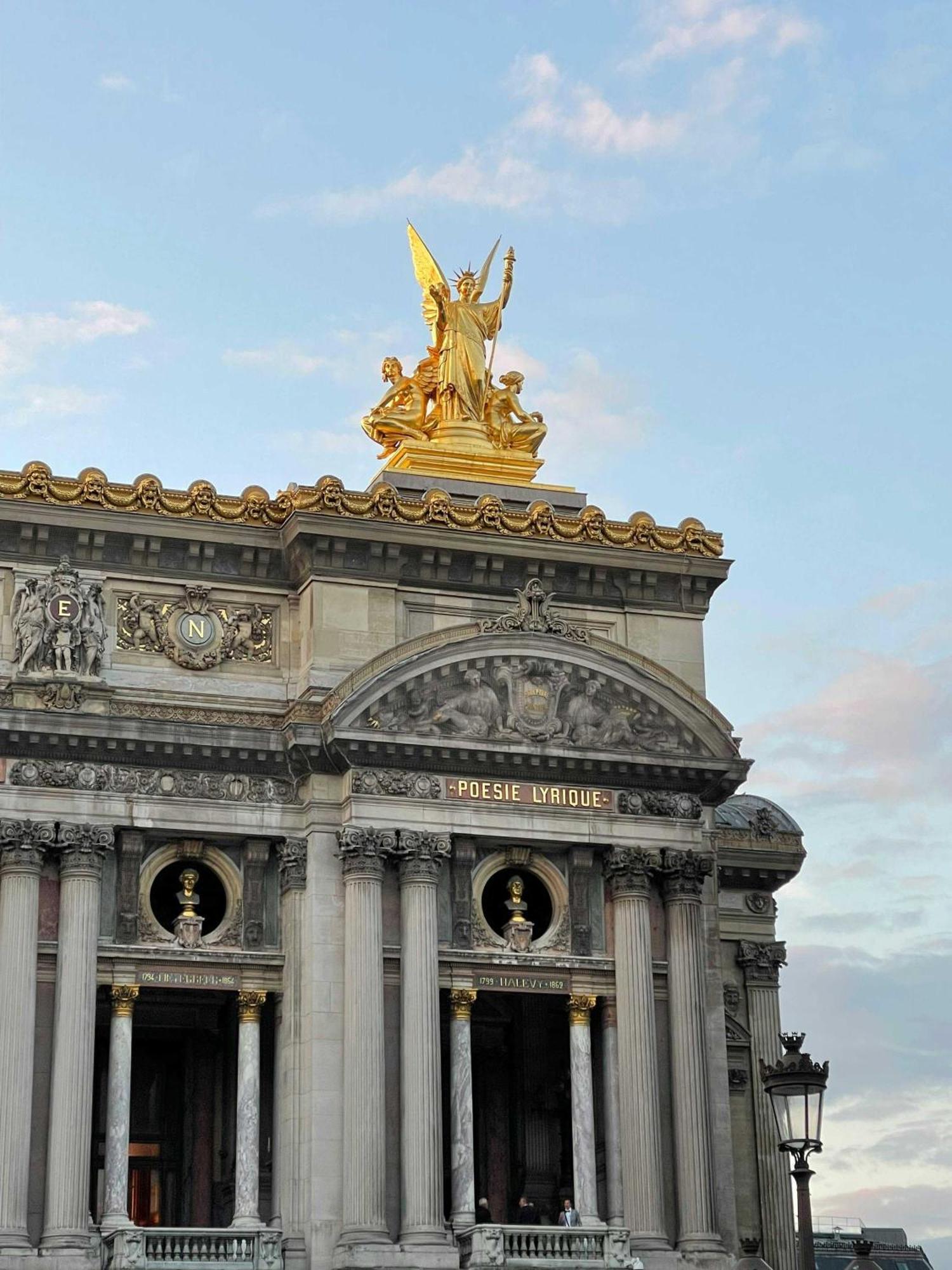Appartement Charming Air-conditioned For A Cosy Atmosphere Parijs